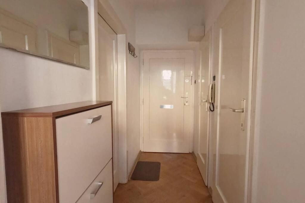 Vienna: Cozy 2-Room Apt. Exteriör bild