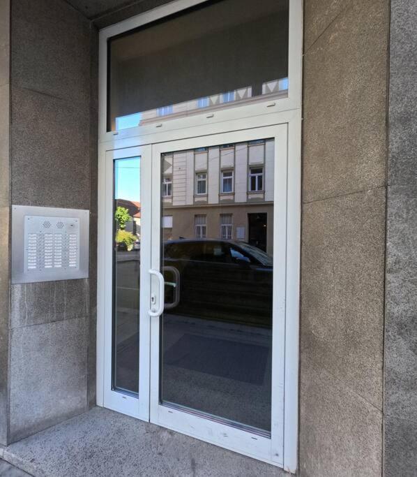 Vienna: Cozy 2-Room Apt. Exteriör bild